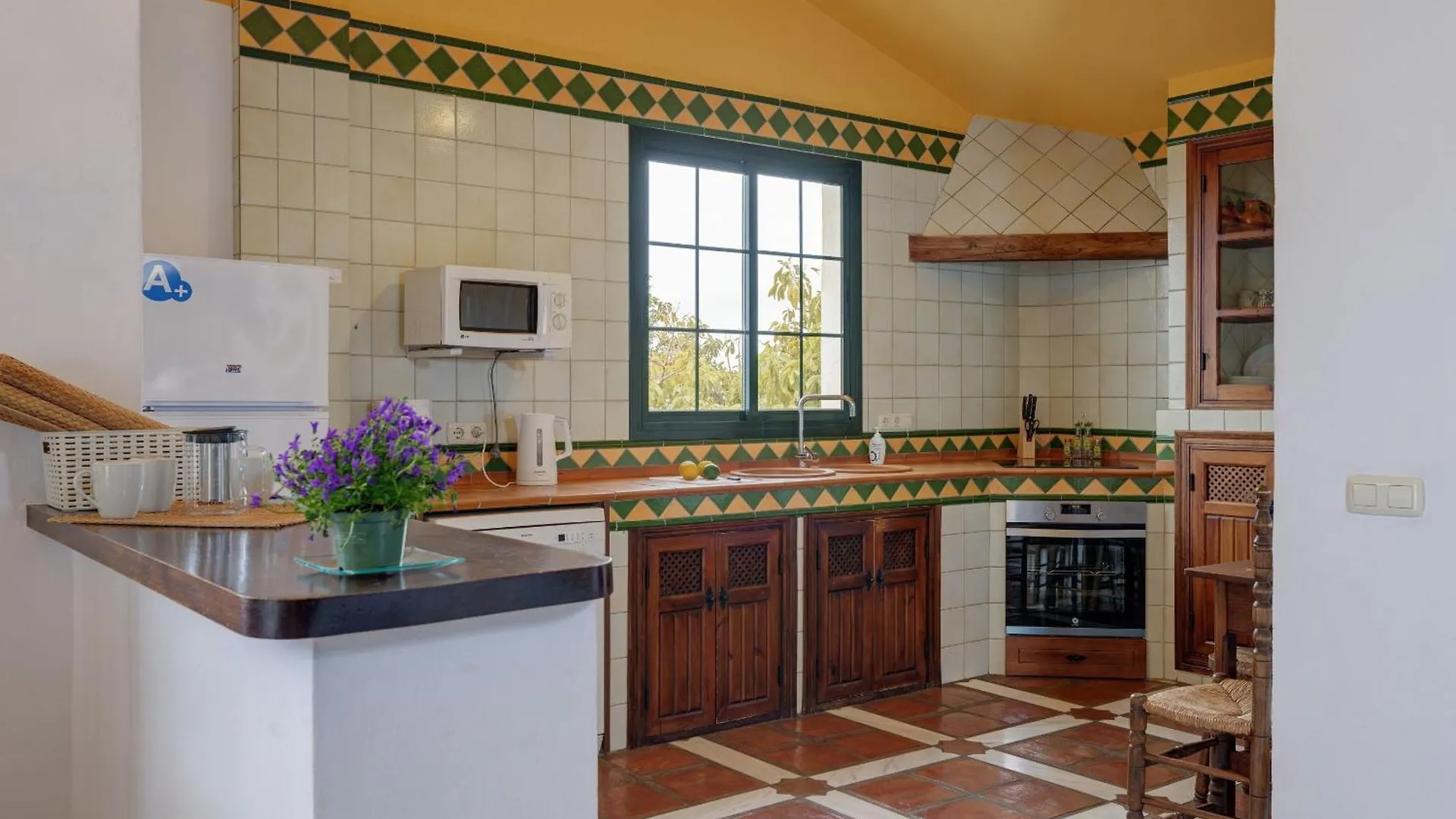 The Strawberry Villa Private Pool Garden Views Frigiliana Spanje